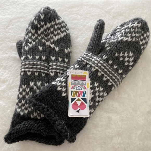 Zella fair isle winter mittens gloves - Picture 3 of 4